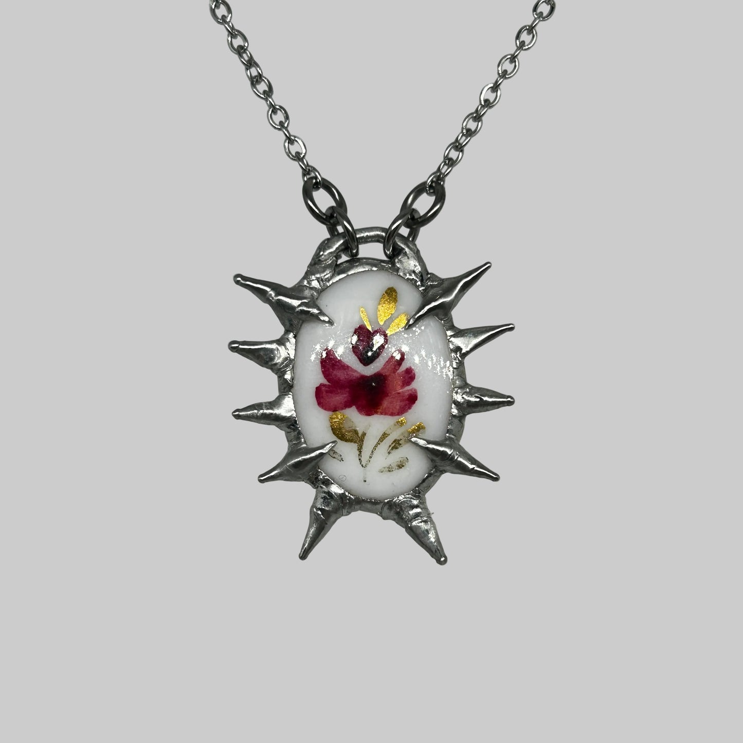 Glass Flower Fixed Spiky  Stainless Steel Soft Soldered Necklace